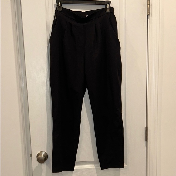 Lululemon Women’s Black Essential High-Rise Trouser, Size 6 - Picture 2 of 8